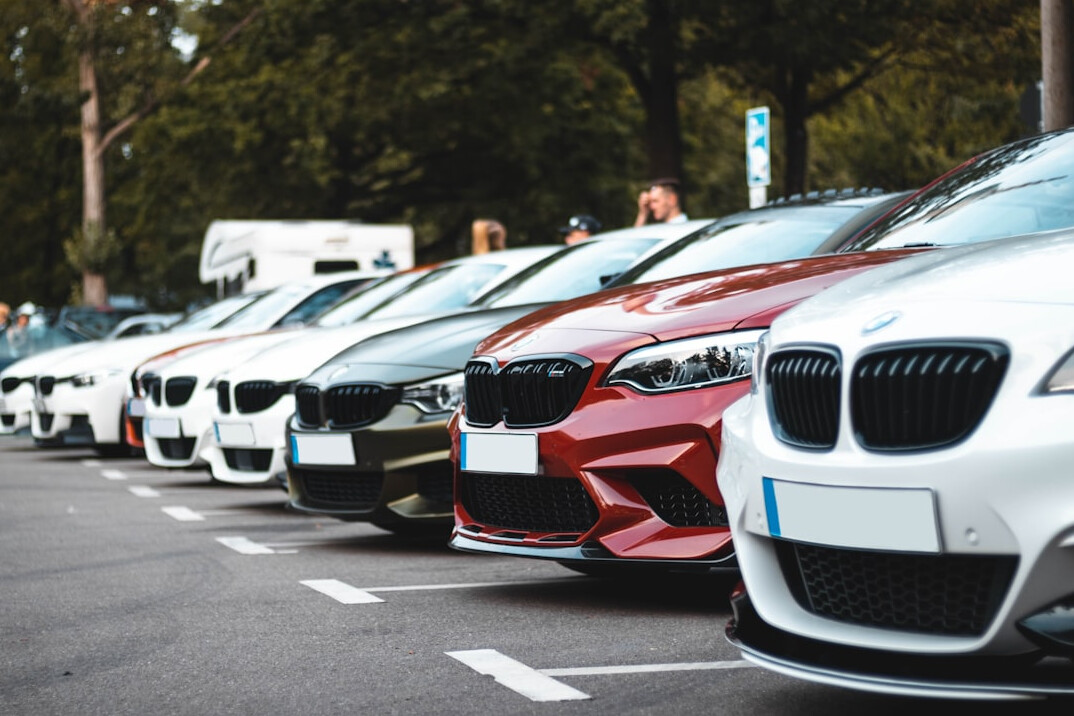 car rental counter queue